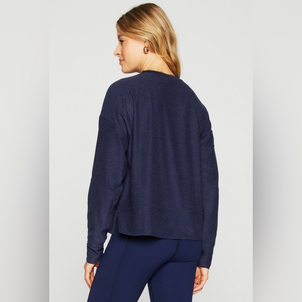 Fabletics Cloud Jersey Boxy Top | Large | Long Sleeve | NWT | Navy Heather - Picture 4 of 10